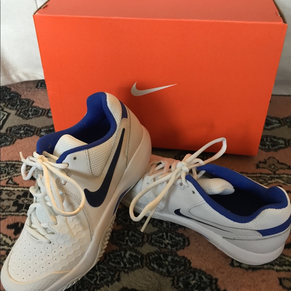 Women’s Nike Air Zoom Tennis Shoes